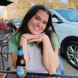 Meet your Posher, Mackie